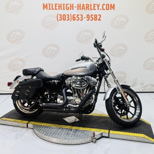 2015 SuperLow® XL 883L thumb 3