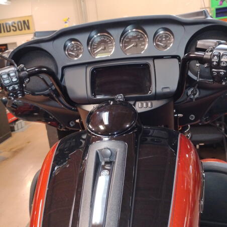 2025 Harley-Davidson® Tri Glide® Ultra thumb 0