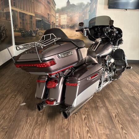 2014 Harley-Davidson® Electra Glide® Ultra Limited thumb 1