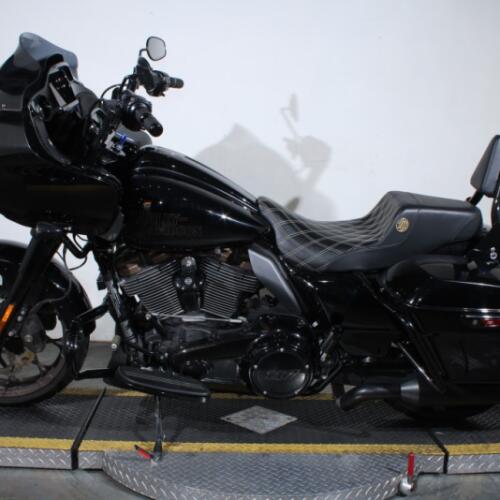 2022 Harley-Davidson Road Glide ST Grand American Touring FLTRXST thumb 1