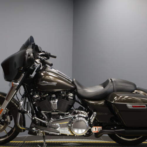 2021 Harley-Davidson® Street Glide® FLHX thumb 0