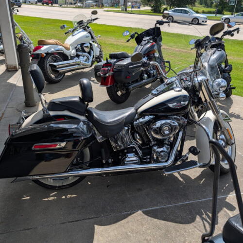 2013 Harley-Davidson® Softail® Deluxe thumb 0