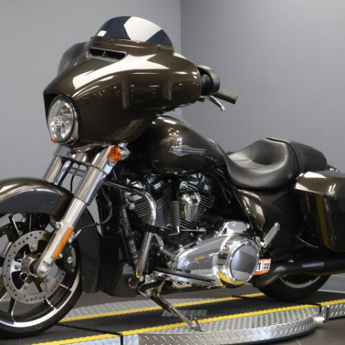 2021 Harley-Davidson® Street Glide® FLHX thumb 1