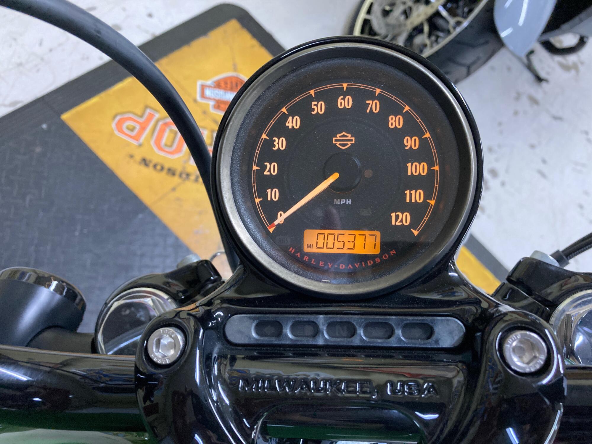 2018 Harley-Davidson® Forty-Eight® Special Vivid Black XL1200XS, photo 6