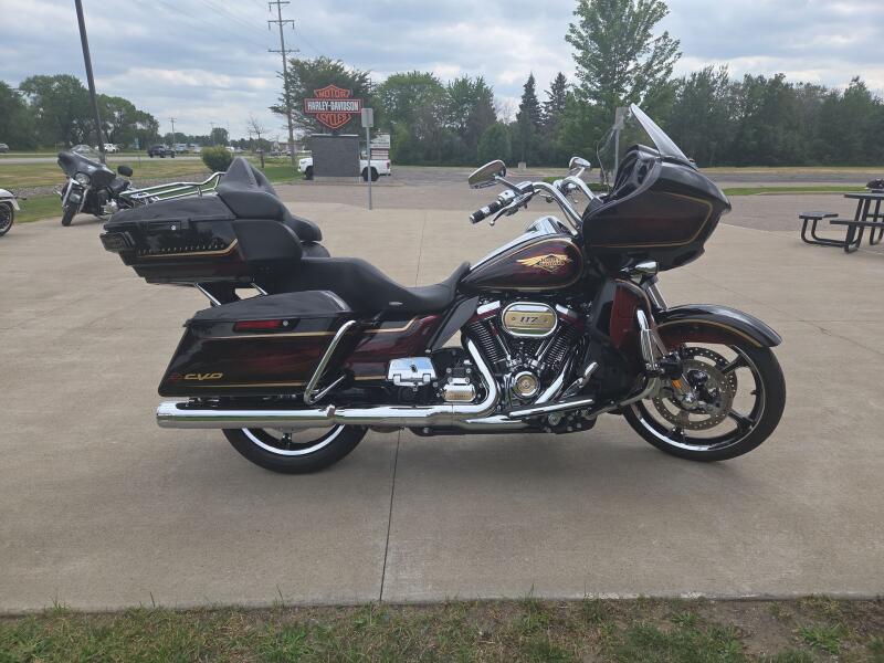 2023 Harley-Davidson® CVO™ Road Glide® LTD Anniversary Heirloom Red Fade