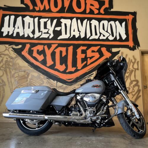 FLHX 2026 Street Glide® thumb 2