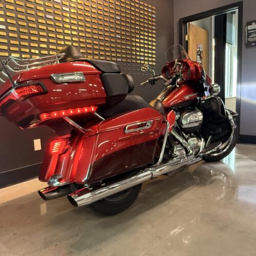 2018 Harley-Davidson® Ultra Limited Low Wicked Red/Twisted Cherry thumb 0