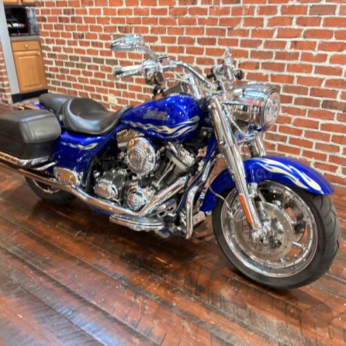 FLHRSE3 2007 Screamin’ Eagle Road King thumb 2