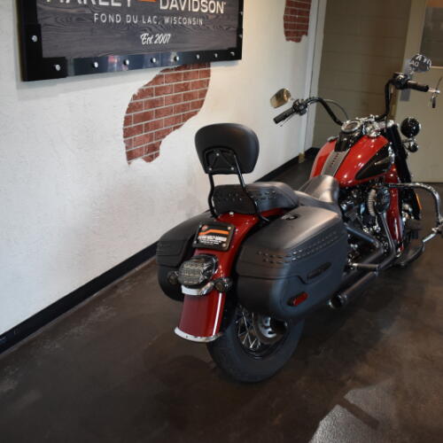 2020 Harley-Davidson® Heritage Classic 114 Billiard Red/Vivid Black thumb 3