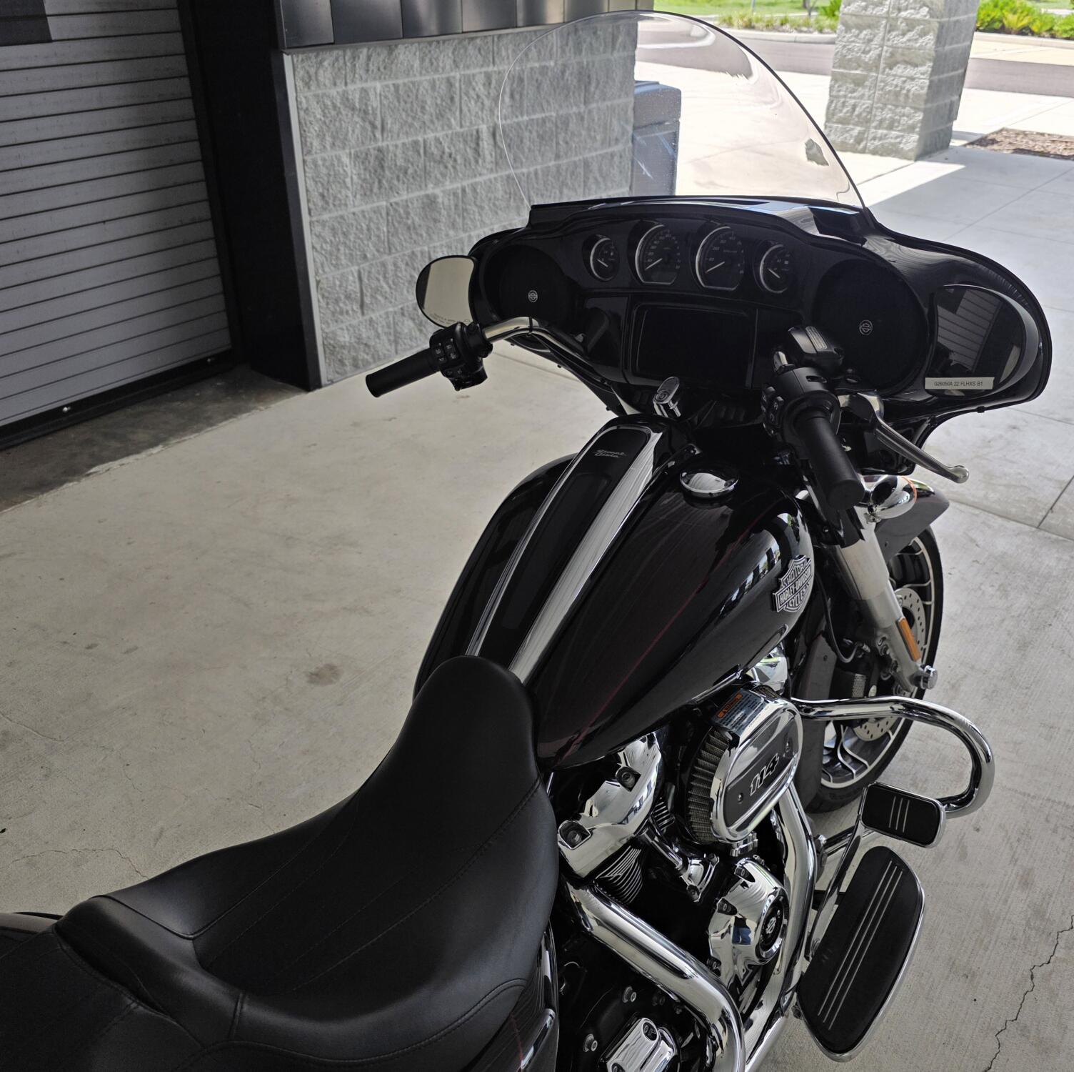 2022 Harley-Davidson® Street Glide® Special Midnight Crimson/Vivid Black, photo 7