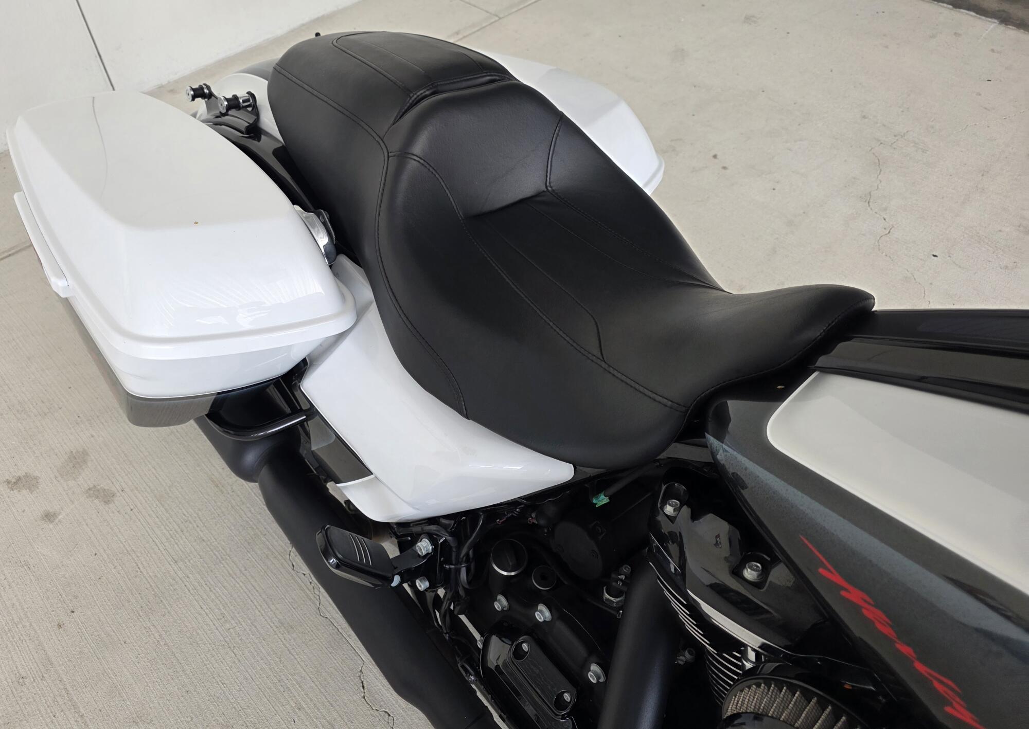2023 Harley-Davidson® Street Glide® Special CUSTOM PAINT JOB, photo 6