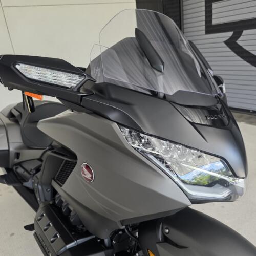 2026 Honda Gold Wing® Matte Silver thumb 2