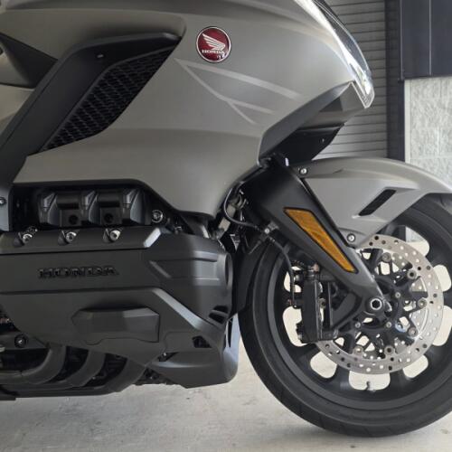 2026 Honda Gold Wing® Matte Silver thumb 1