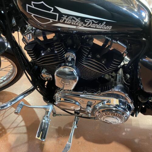 2008 Harley-Davidson® 1200 Custom XL1200C thumb 1