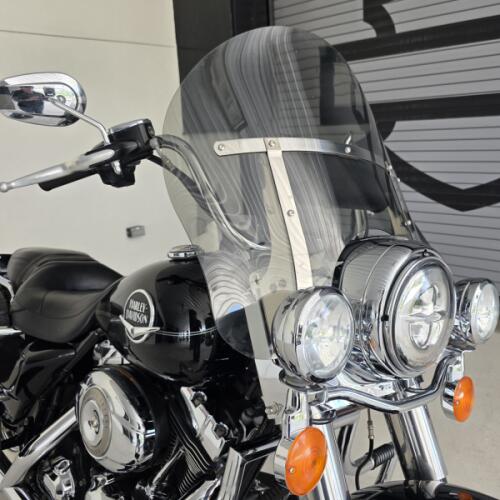 2008 Harley-Davidson® Road King® Classic Vivid Black Black Laced Wheels thumb 2
