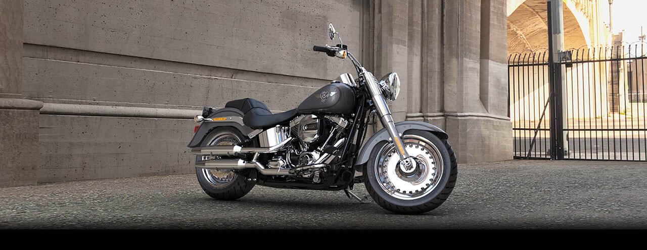 2016 Harley-Davidson® Fat Boy® FLSTF CHARCOAL PEARL W/PINSTRIPE