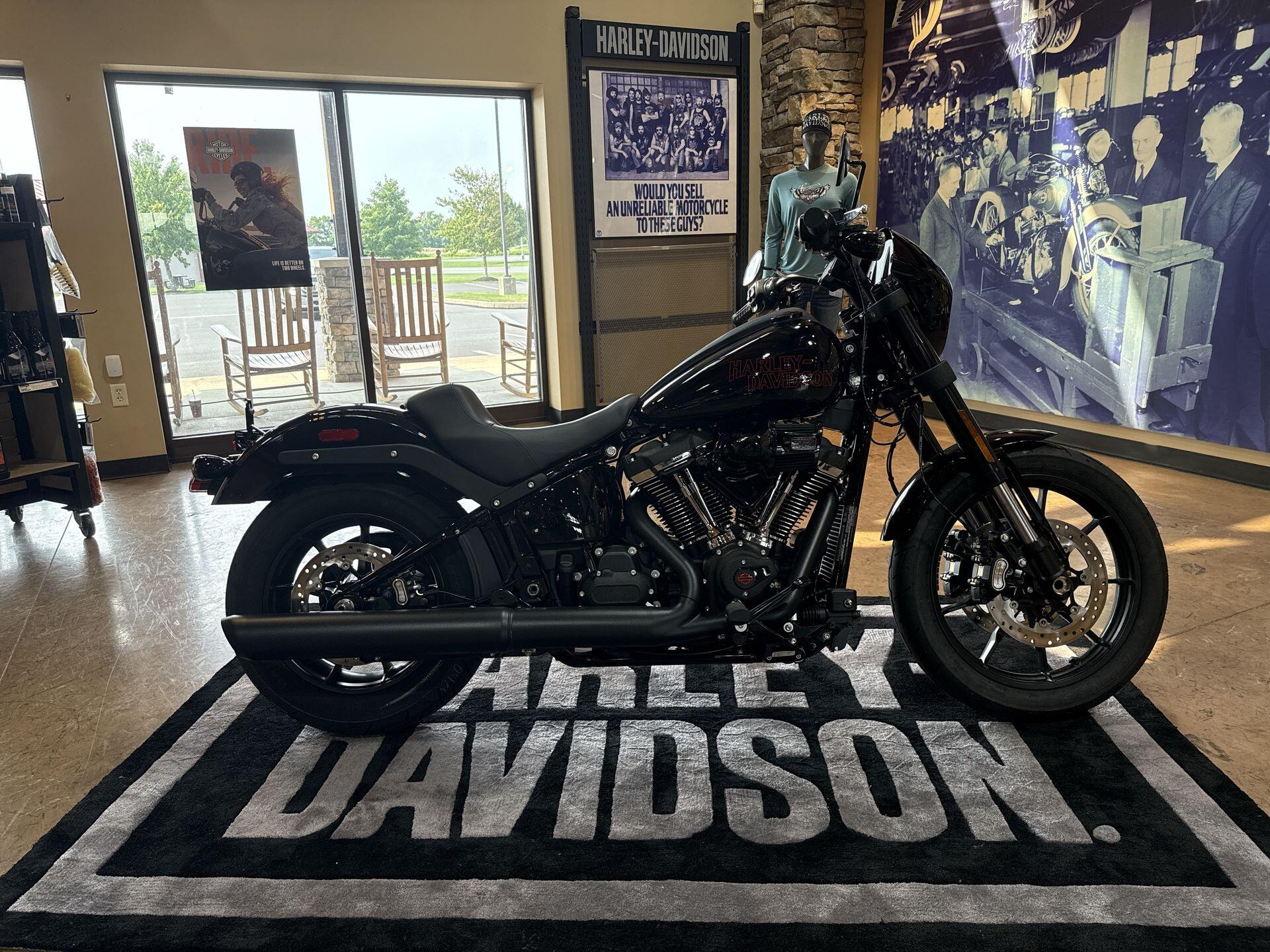 2026 FXLRS - LOWRIDER S