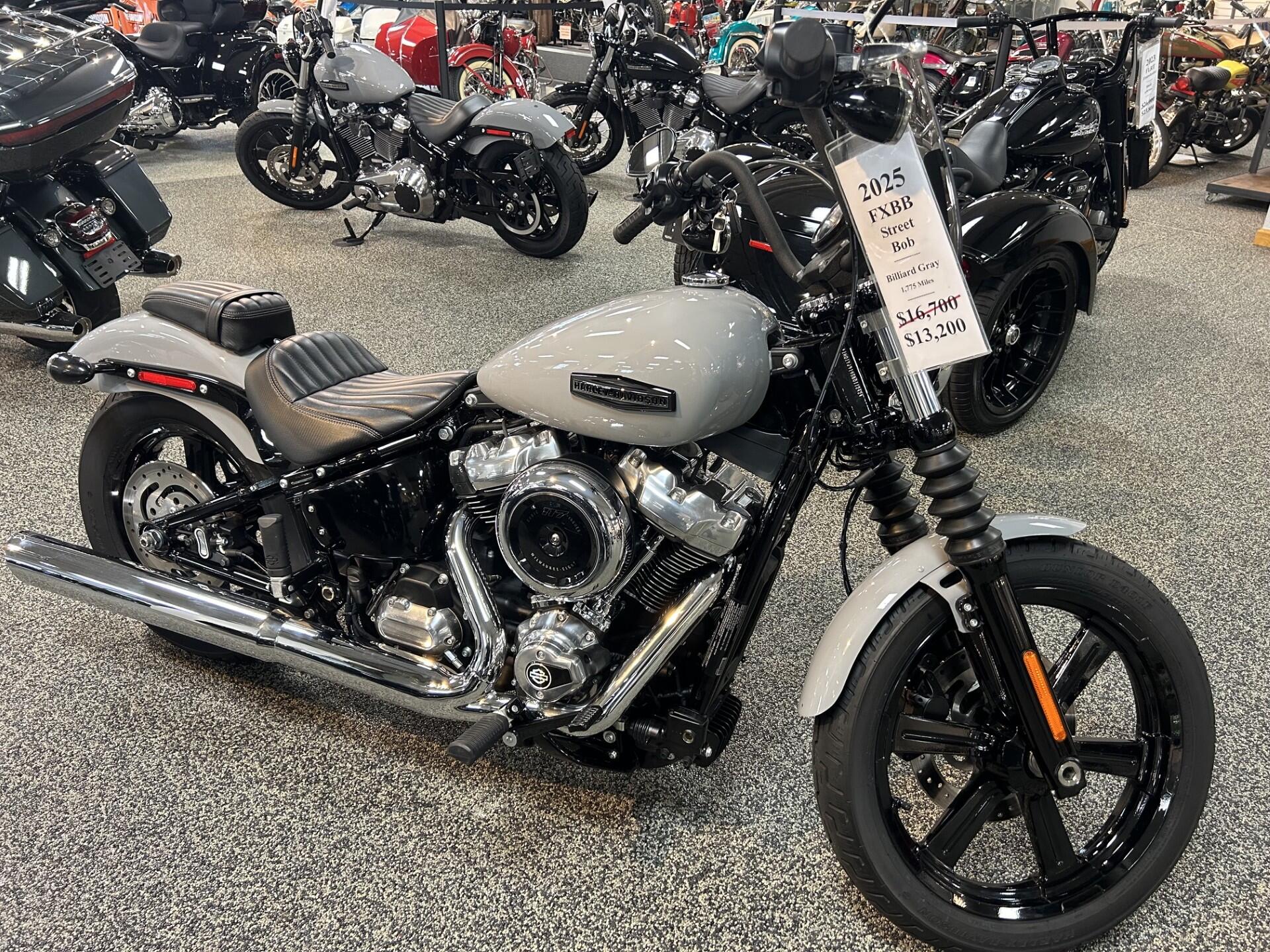 2025 Harley-Davidson® FXBB Street Bob™