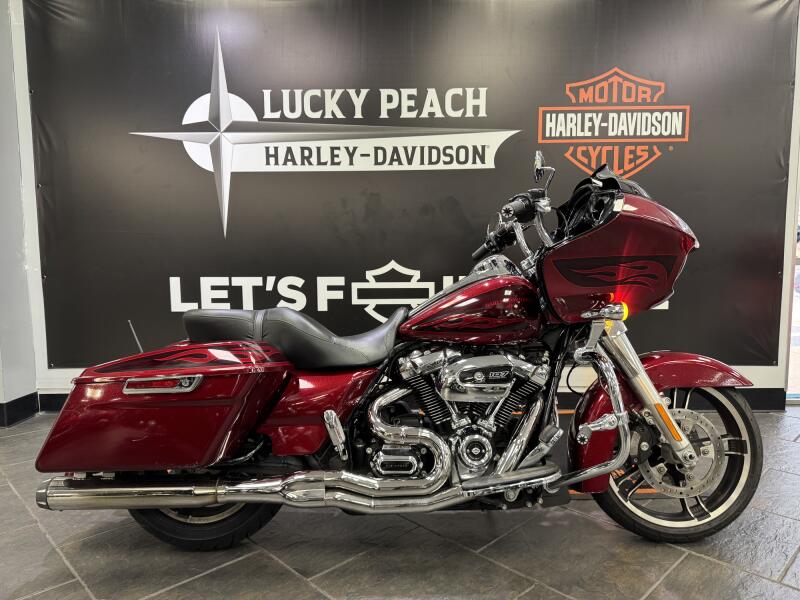 2017 Harley-Davidson® Road Glide® Special Hard Candy Custom™ Hot Rod Red Flake