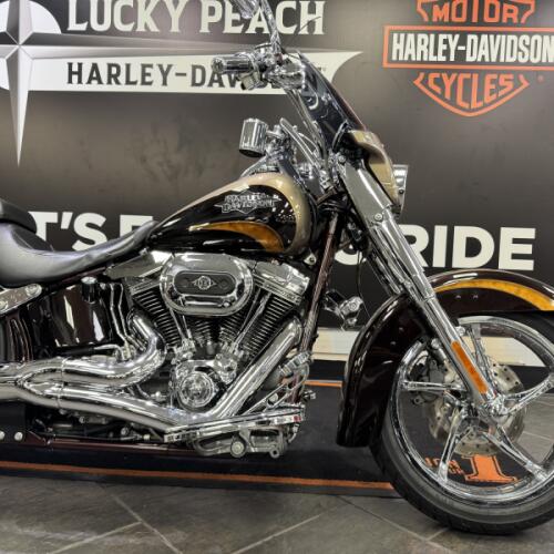 2011 Harley-Davidson® CVO™ Softail® Convertible Maple Metallic and Roman Gold with Burnished Copper  thumb 3