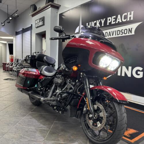 2021 Harley-Davidson® Road Glide® Special Billiard Red/Vivid Black — Black Finish thumb 2