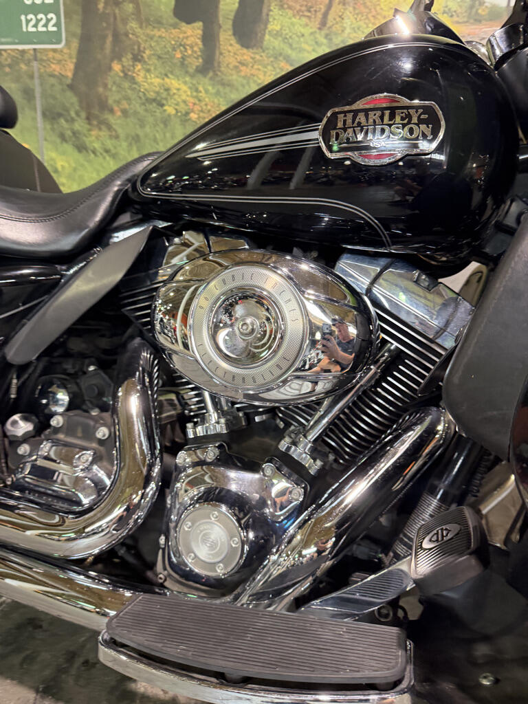 2011 Harley-Davidson® Electra Glide® Ultra Classic® No Gimmicks, No Hidden Fees, photo 4