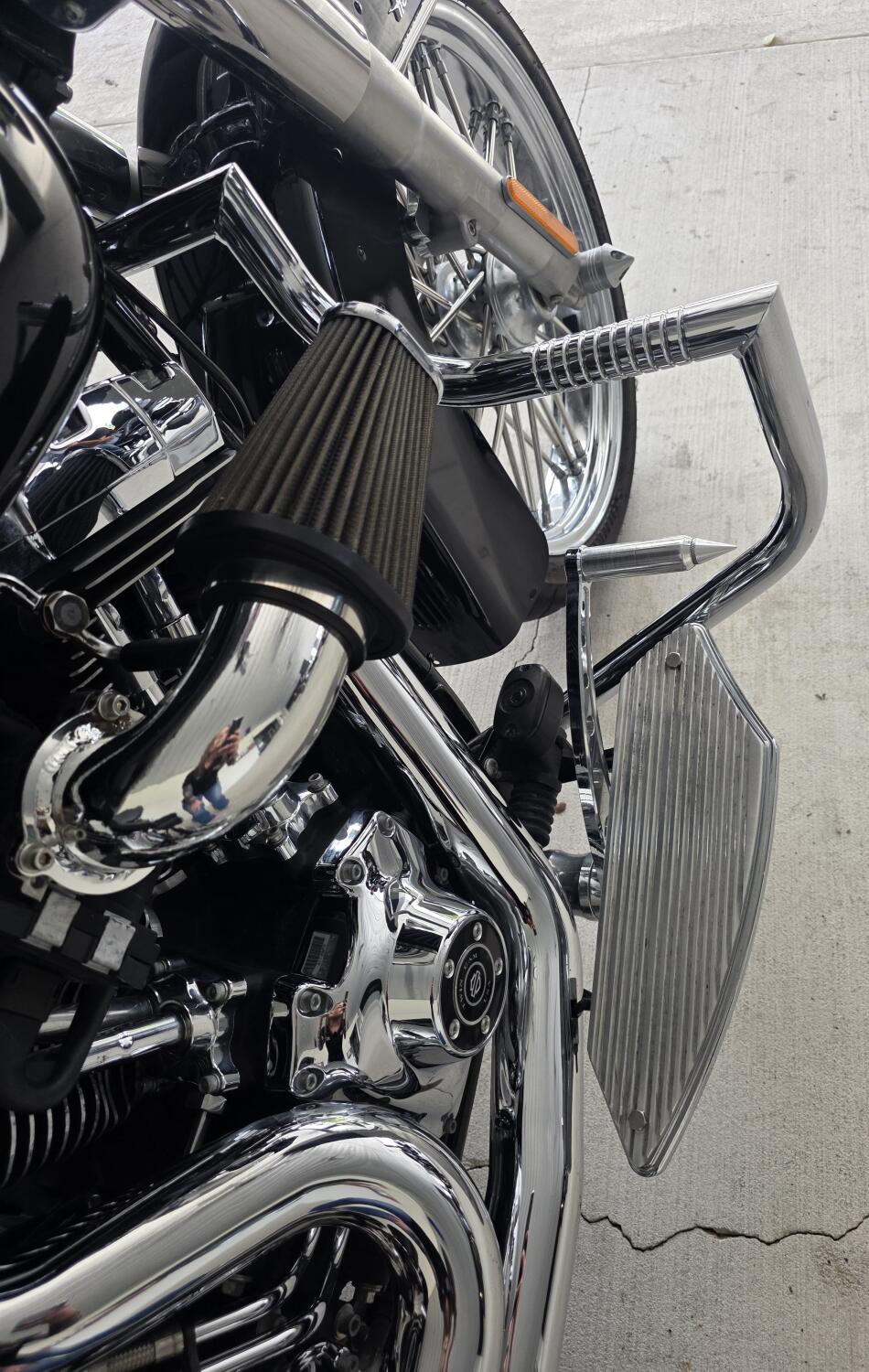 2017 Harley-Davidson® Heritage Softail® Classic Vivid Black, photo 15