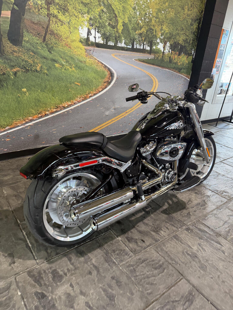 2026 Harley-Davidson® Fat Boy® VIVID BLACK 041139, photo 21