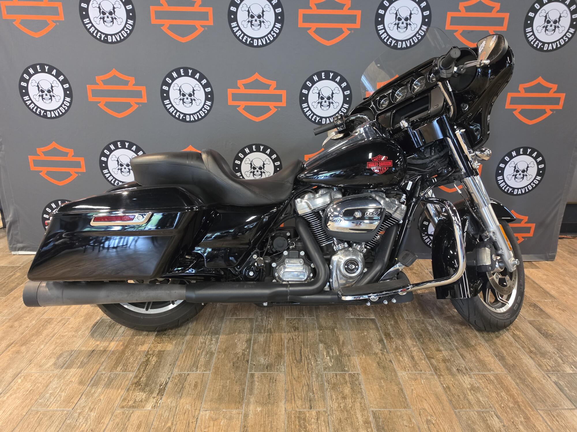FLHT 2022 Electra Glide® Standard, photo 2