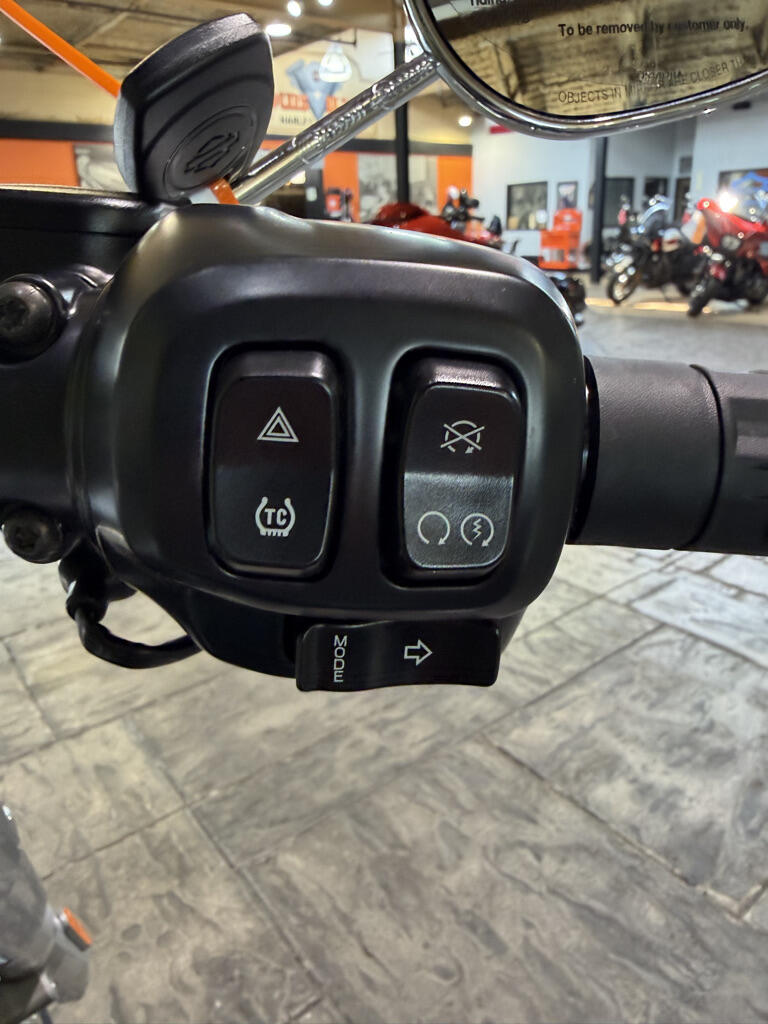 2026 Harley-Davidson® Fat Boy® VIVID BLACK 041139, photo 15