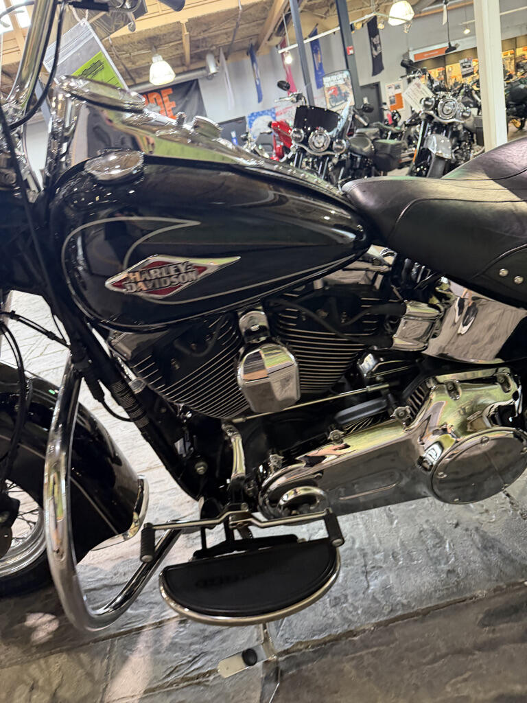 2011 Harley-Davidson® Heritage Softail® Classic No Gimmicks, No Hidden Fees, photo 12