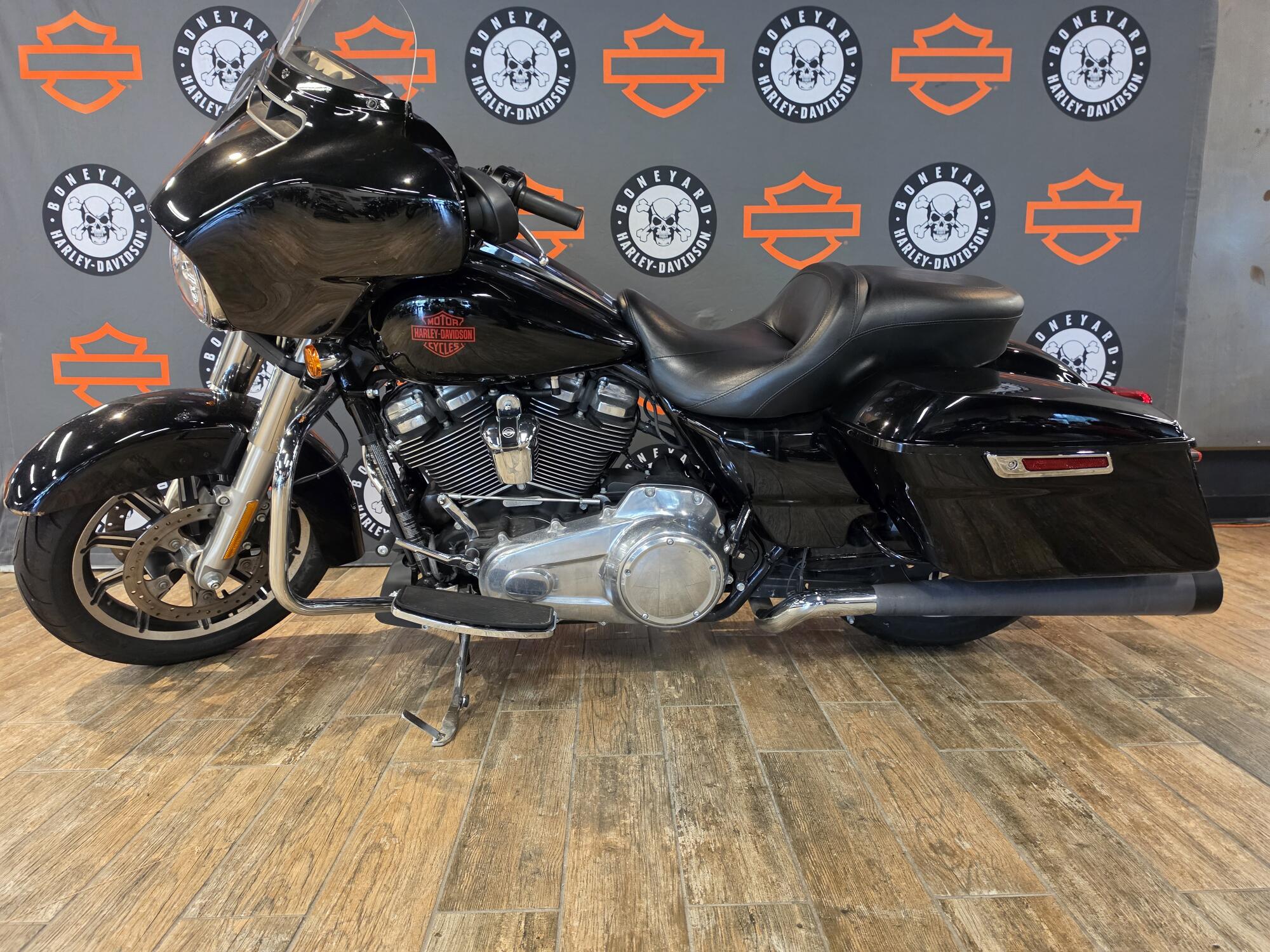 FLHT 2022 Electra Glide® Standard