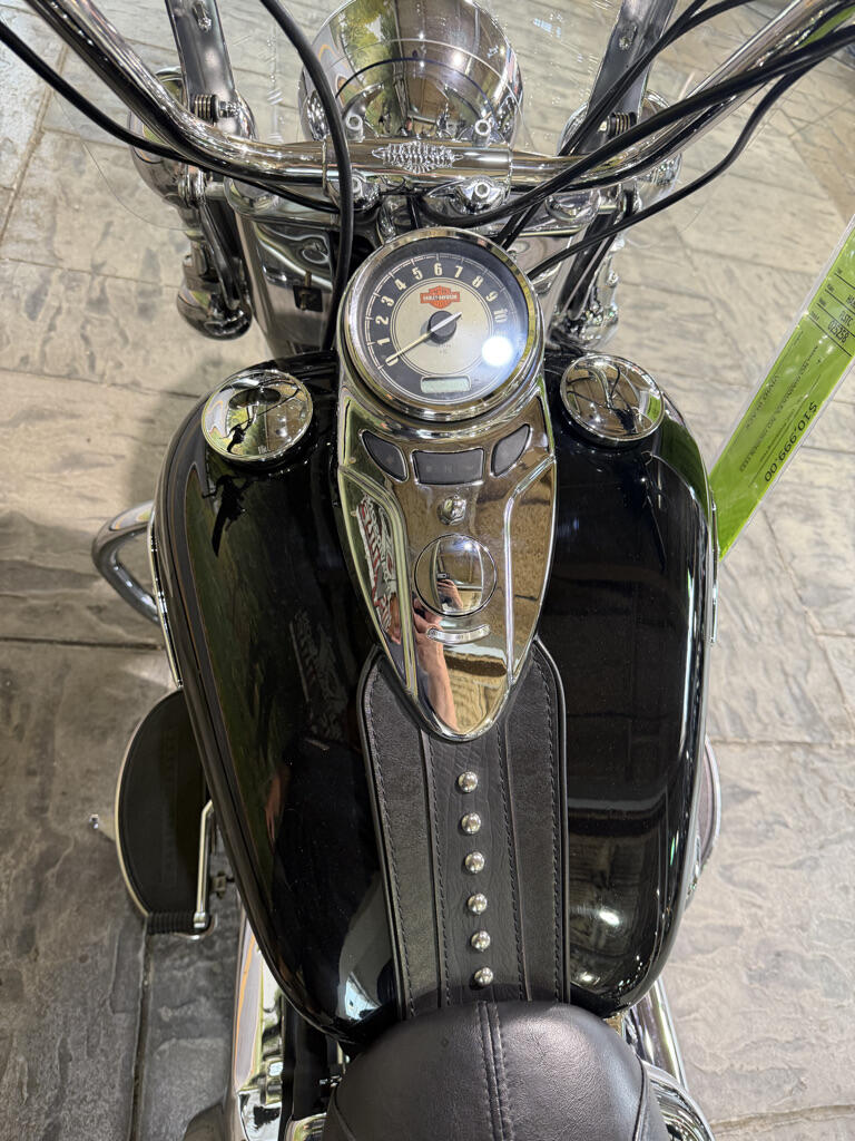 2011 Harley-Davidson® Heritage Softail® Classic No Gimmicks, No Hidden Fees, photo 15