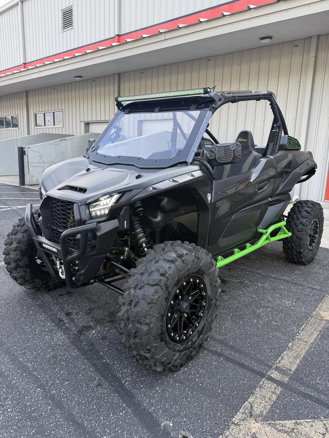 2025 Kawasaki Teryx® KRX™ 1000 Blackout Edition Matte Spark Black