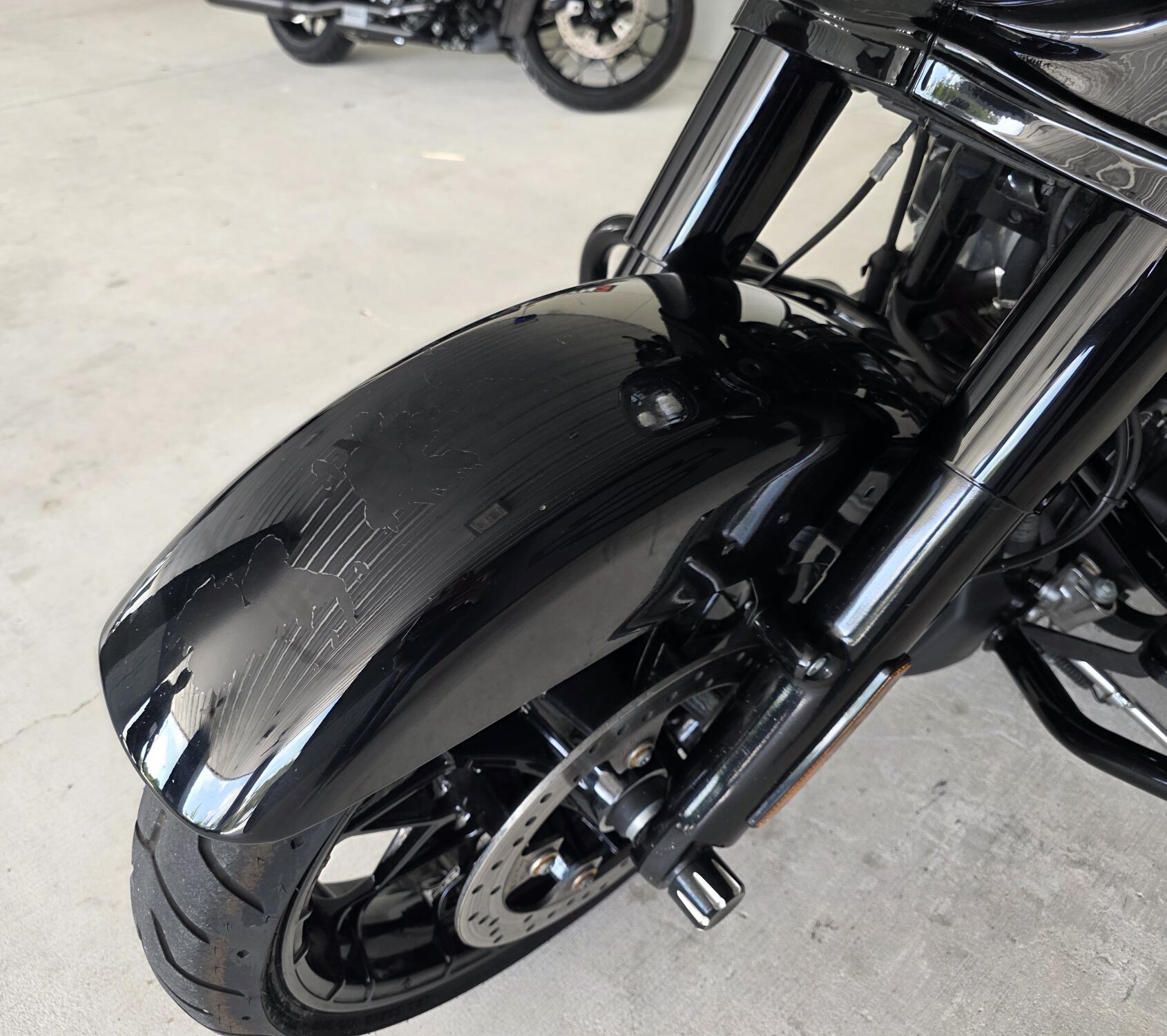 2024 Harley-Davidson® Road King® Special Vivid Black, photo 13