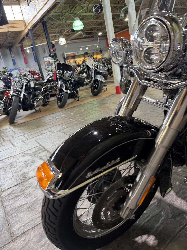 2011 Harley-Davidson® Heritage Softail® Classic No Gimmicks, No Hidden Fees, photo 10