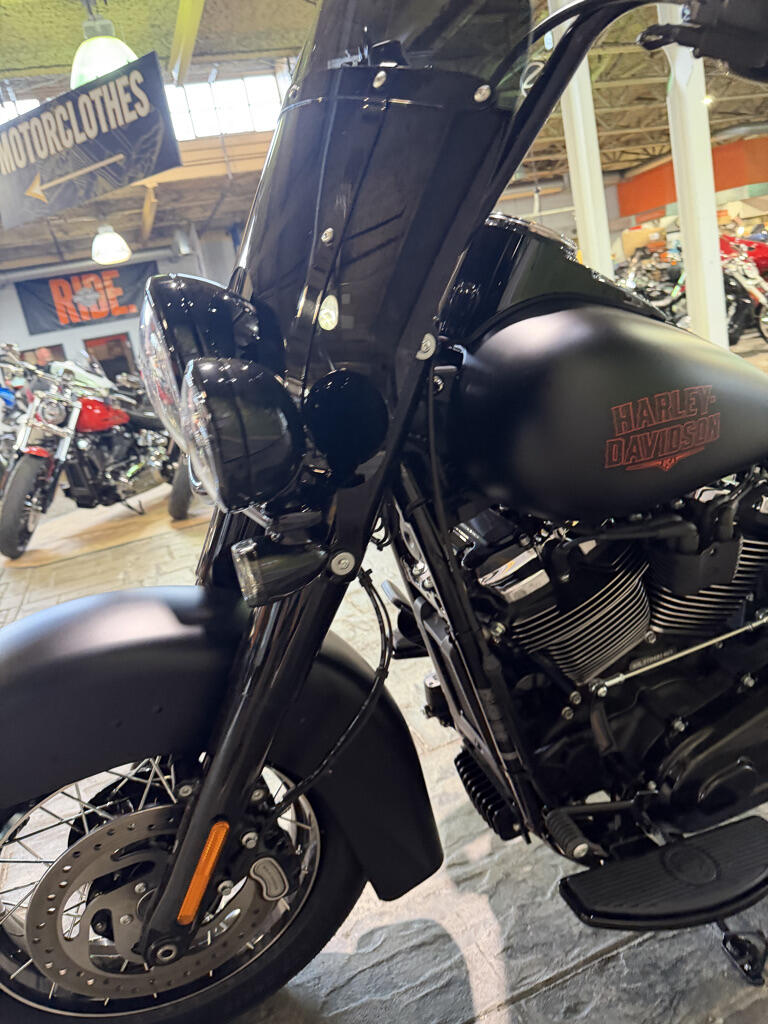 2026 Harley-Davidson® Deadwood™, photo 12
