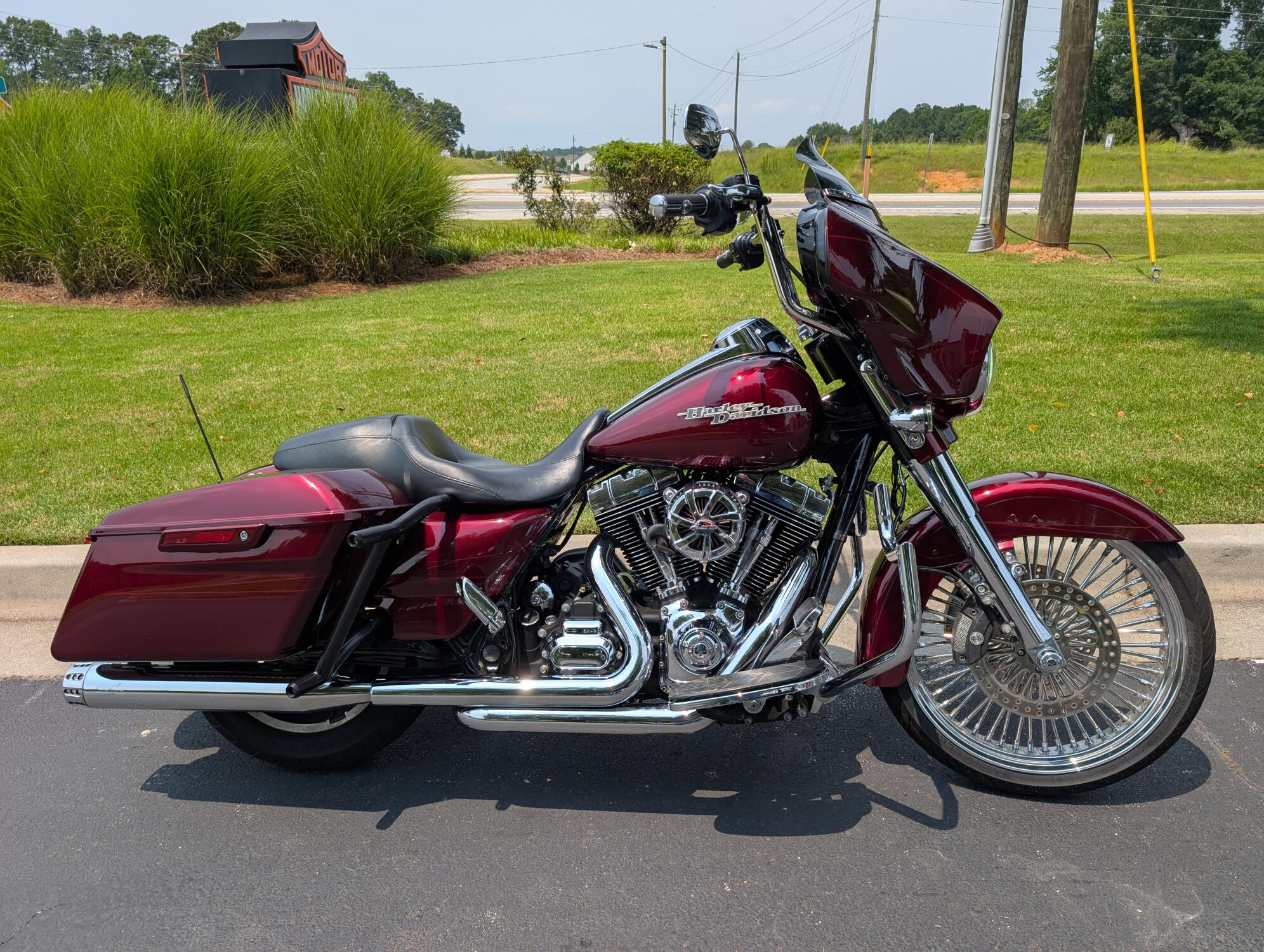 2014 Harley-Davidson® Street Glide® Special