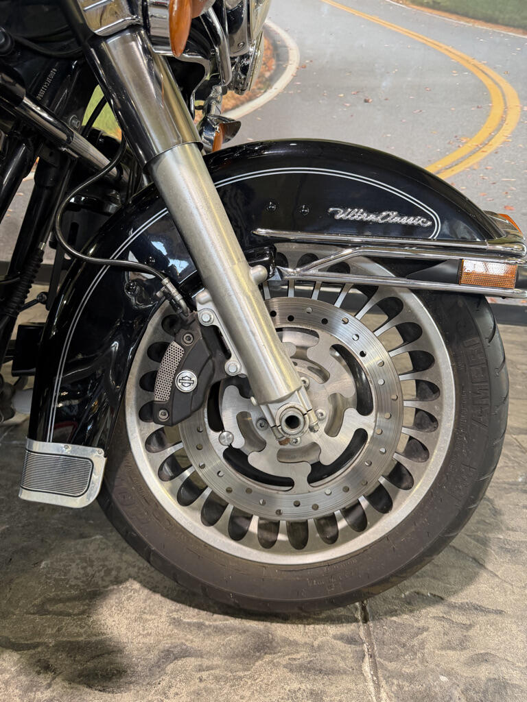 2011 Harley-Davidson® Electra Glide® Ultra Classic® No Gimmicks, No Hidden Fees, photo 8