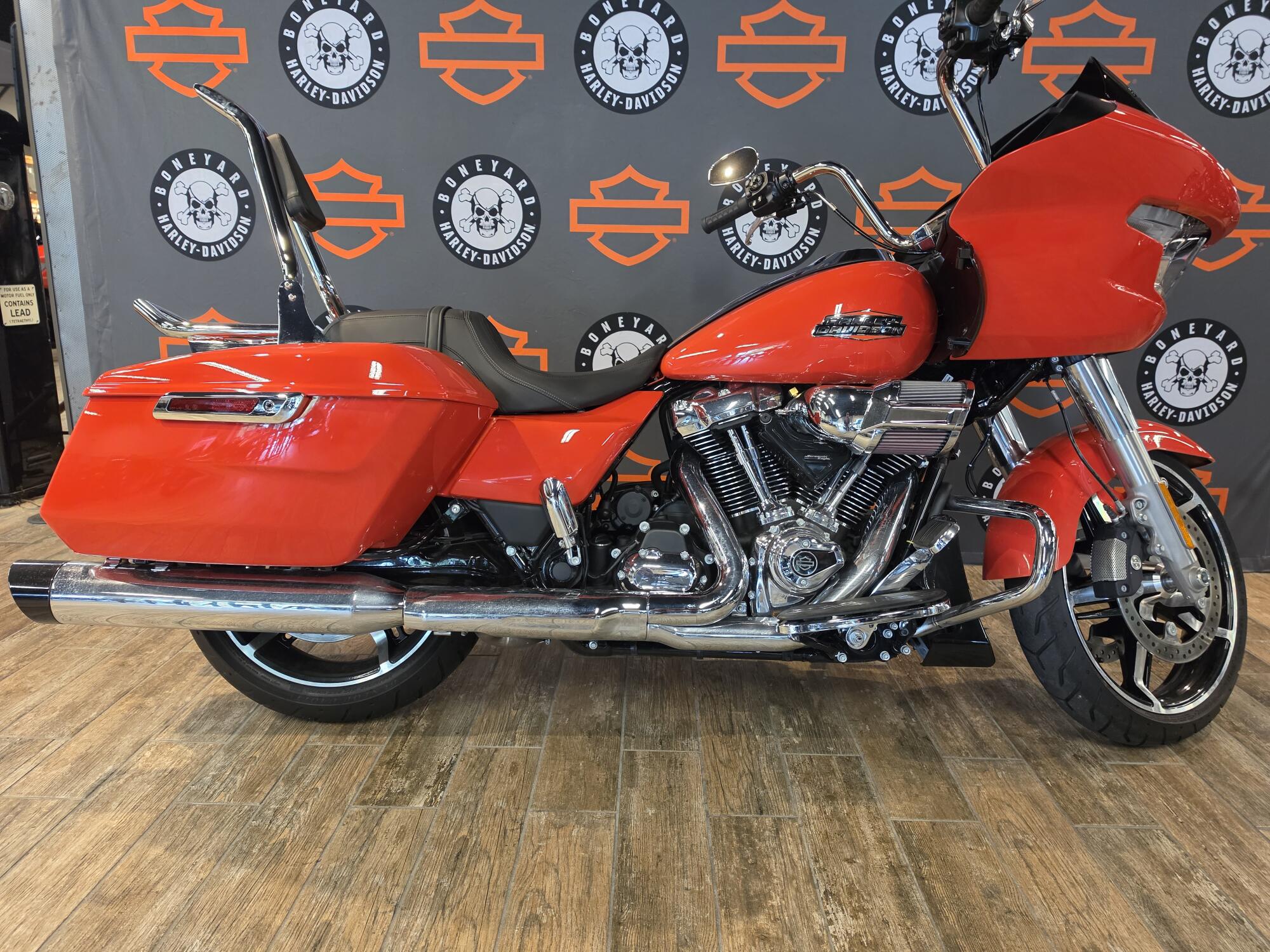 FLTRX 2026 Road Glide®, photo 2