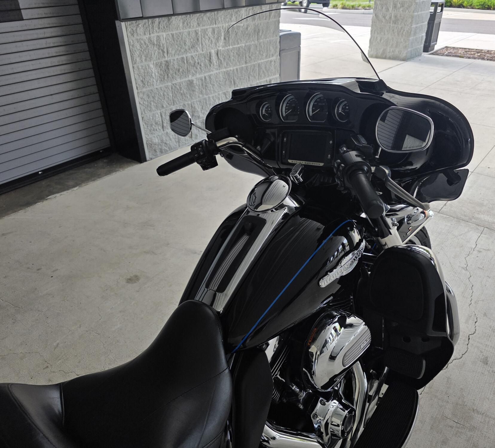 2016 Harley-Davidson® Ultra Limited SHRINE PAINT, photo 7