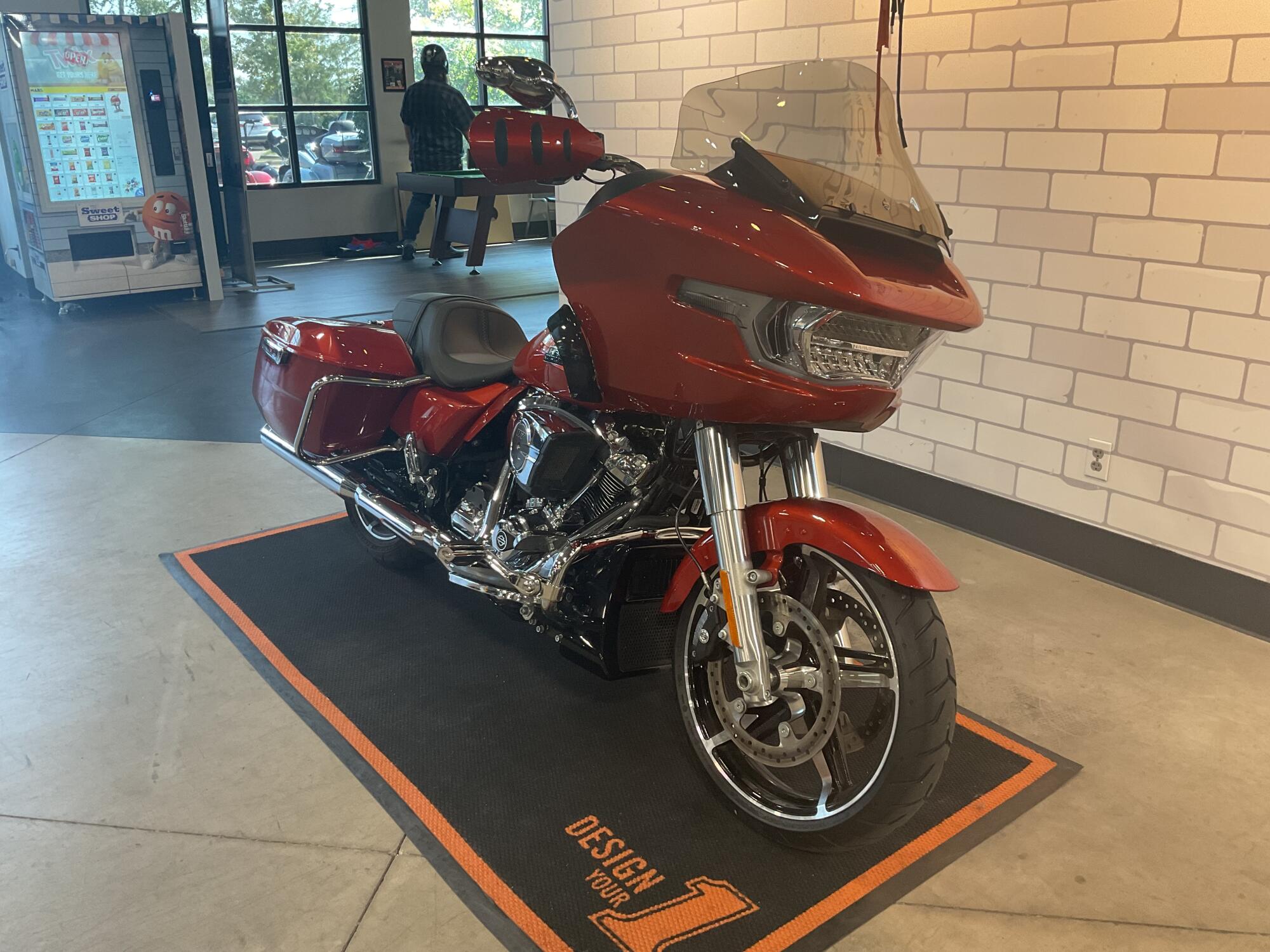 FLTRX 2024 Road Glide®, photo 2
