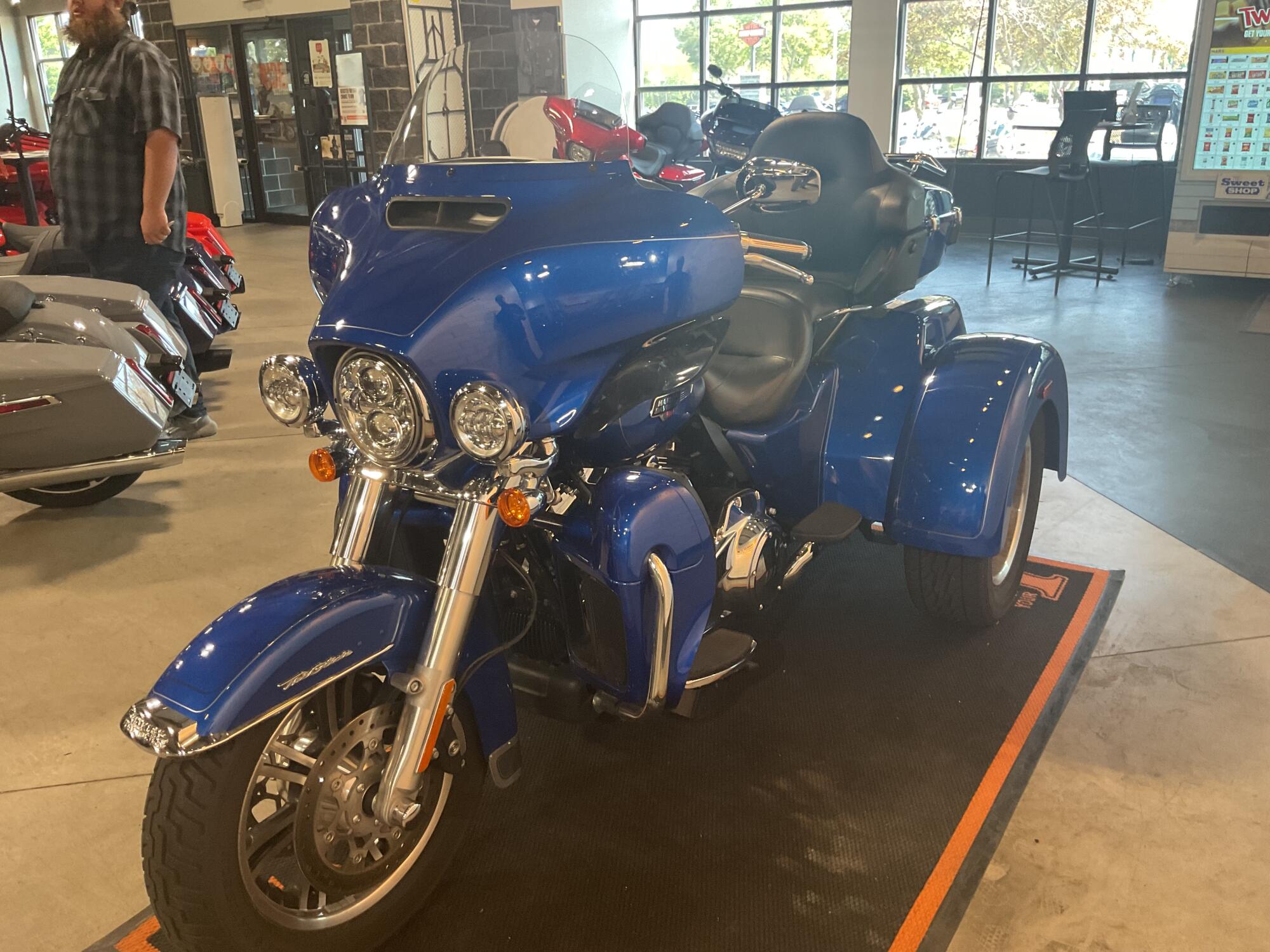 FLHTCUTG 2024 Tri Glide™ Ultra, photo 4