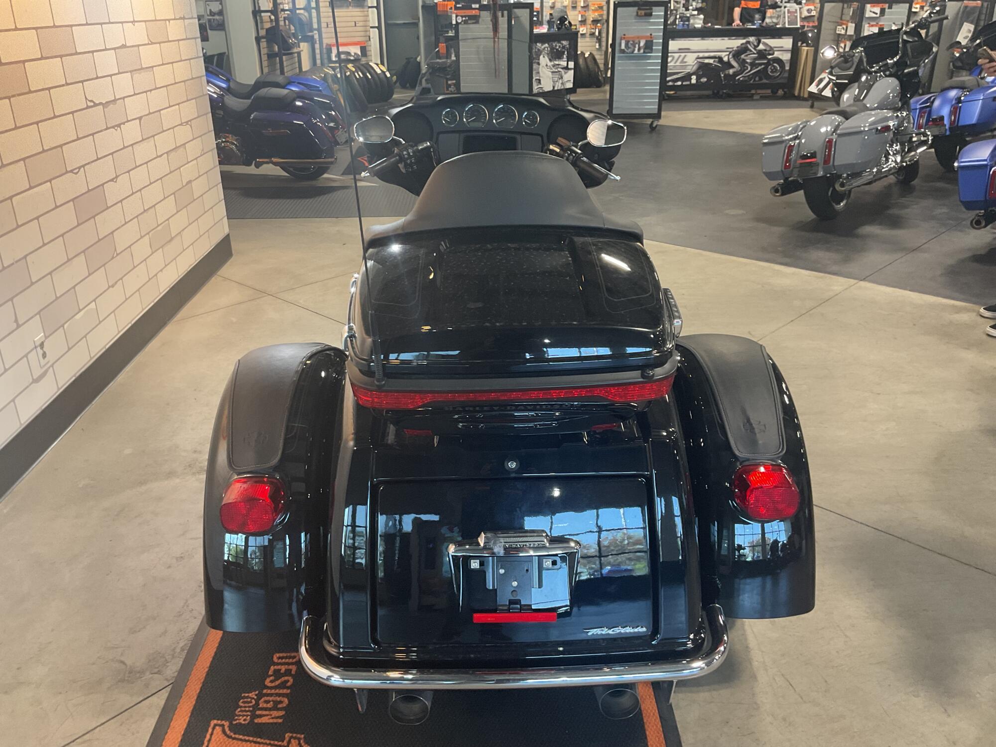 FLHTCUTG 2022 Tri Glide® Ultra, photo 5