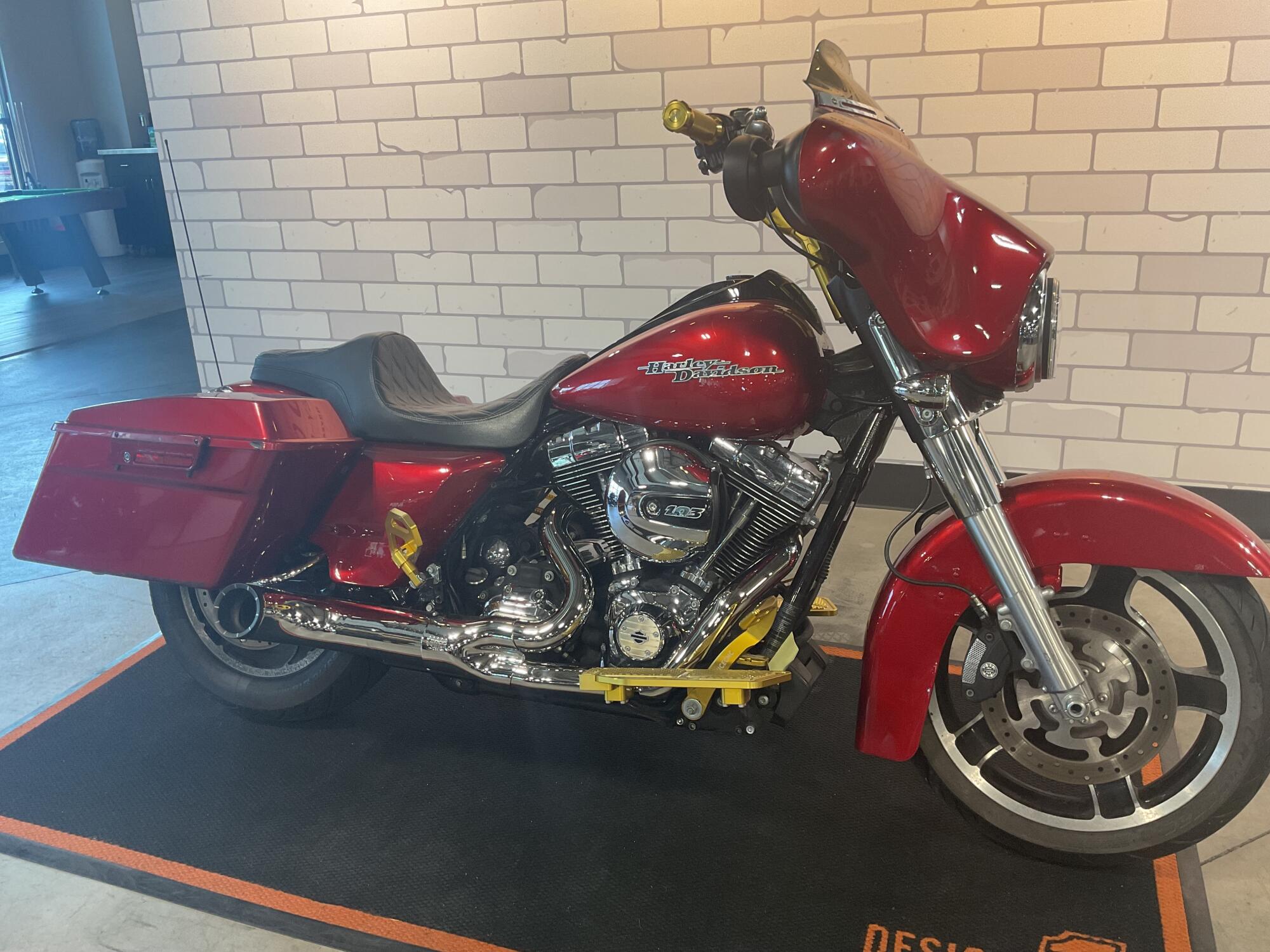 FLHX 2013 Street Glide®