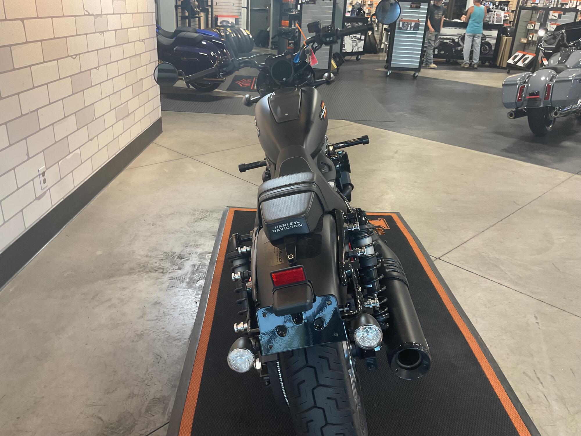 RH975S 2023 Nightster™ Special, photo 5