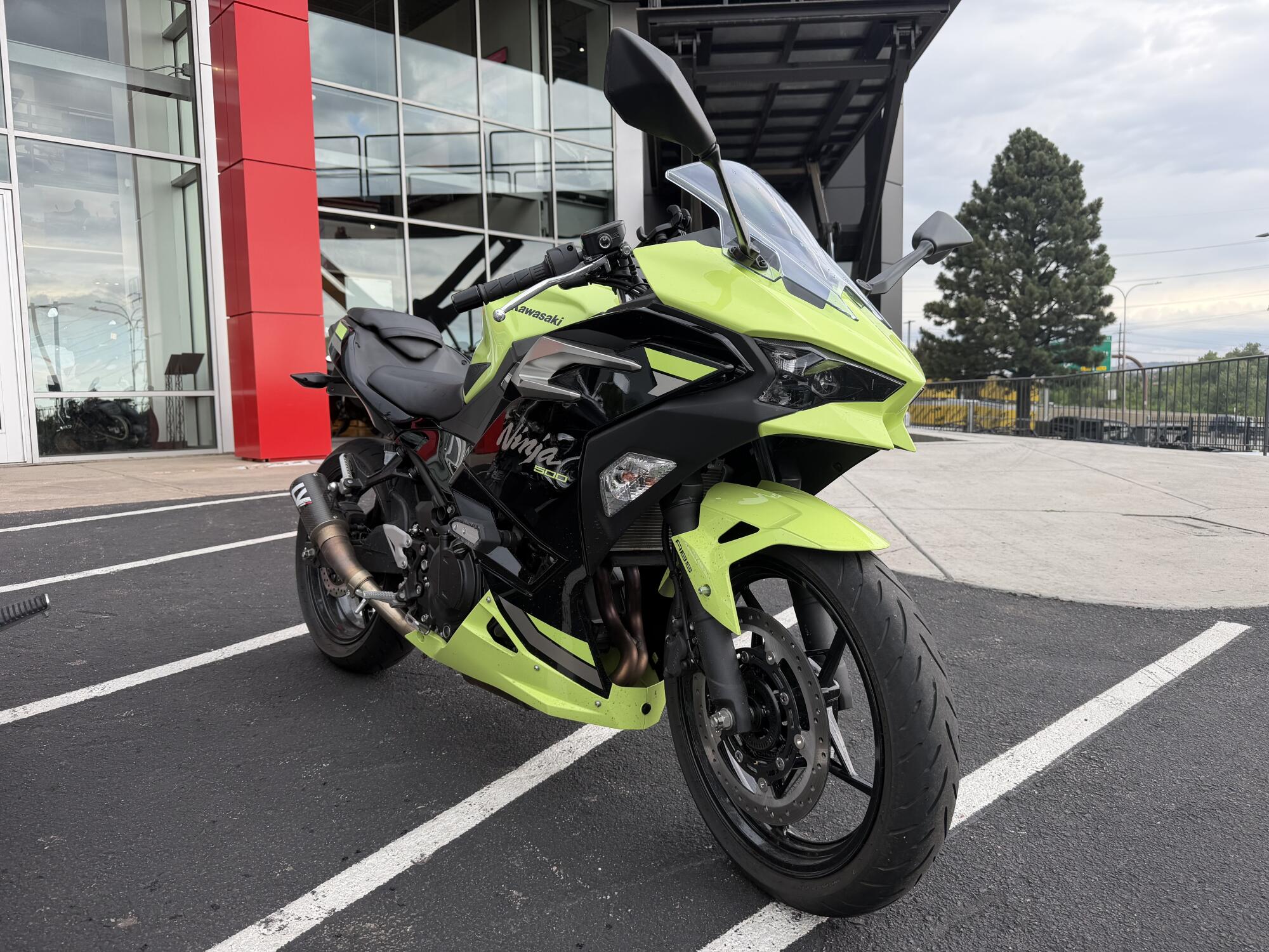 2026 Kawasaki Ninja® 500, photo 3