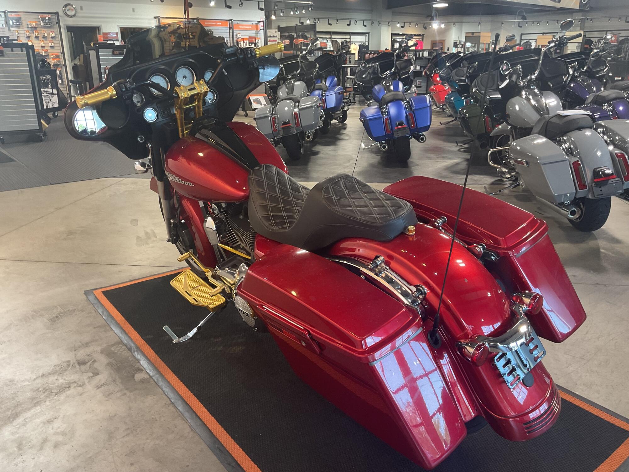 FLHX 2013 Street Glide®, photo 4