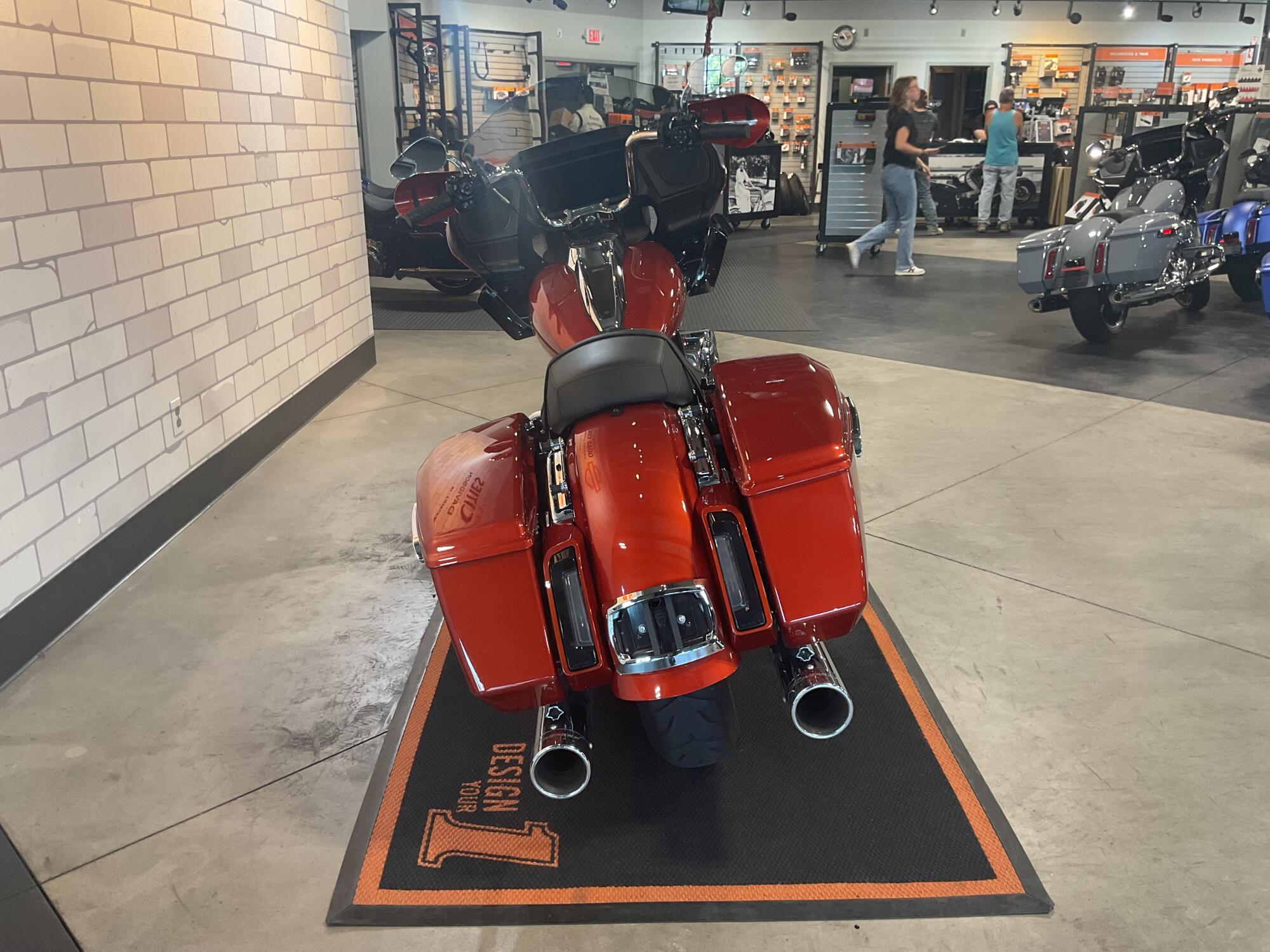 FLTRX 2024 Road Glide®, photo 5