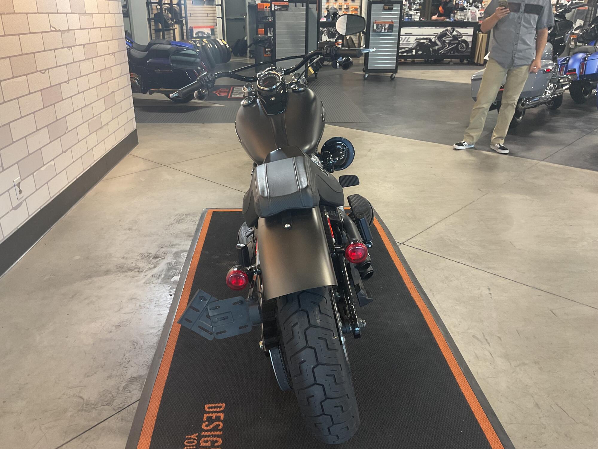 FLSL 2021 Softail Slim®, photo 5